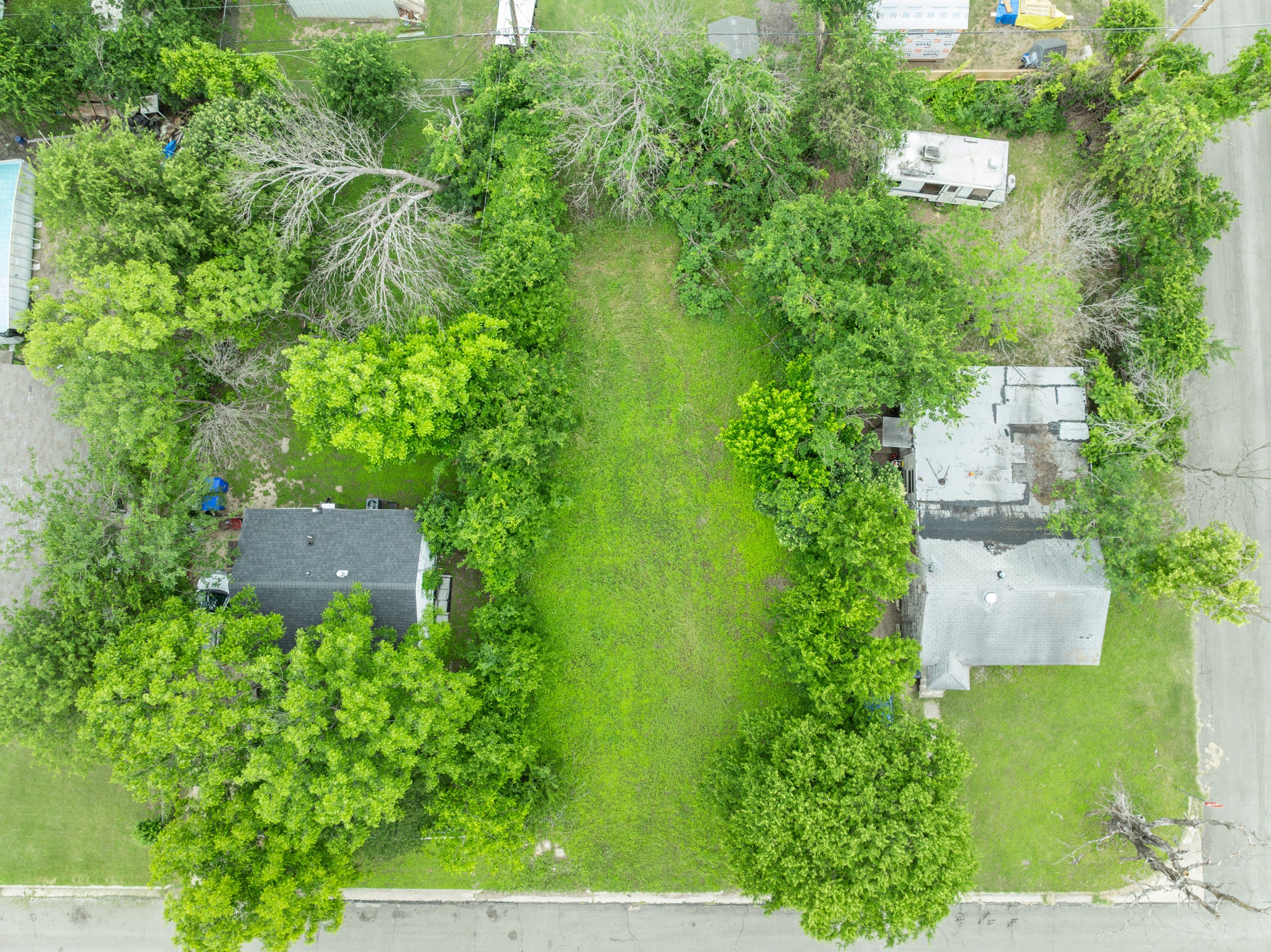 0.14 Acre Waco, McLennan County, TX (Power, Water, & Paved Road)