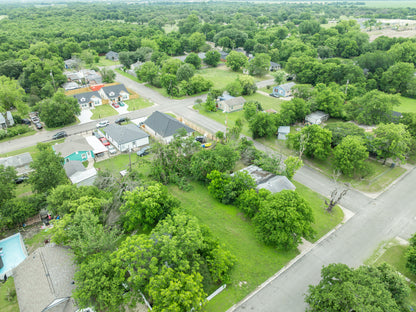 0.14 Acre Waco, McLennan County, TX (Power, Water, & Paved Road)