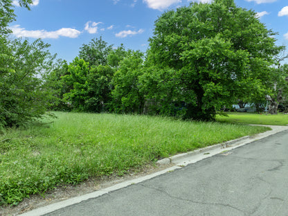 0.14 Acre Waco, McLennan County, TX (Power, Water, & Paved Road)