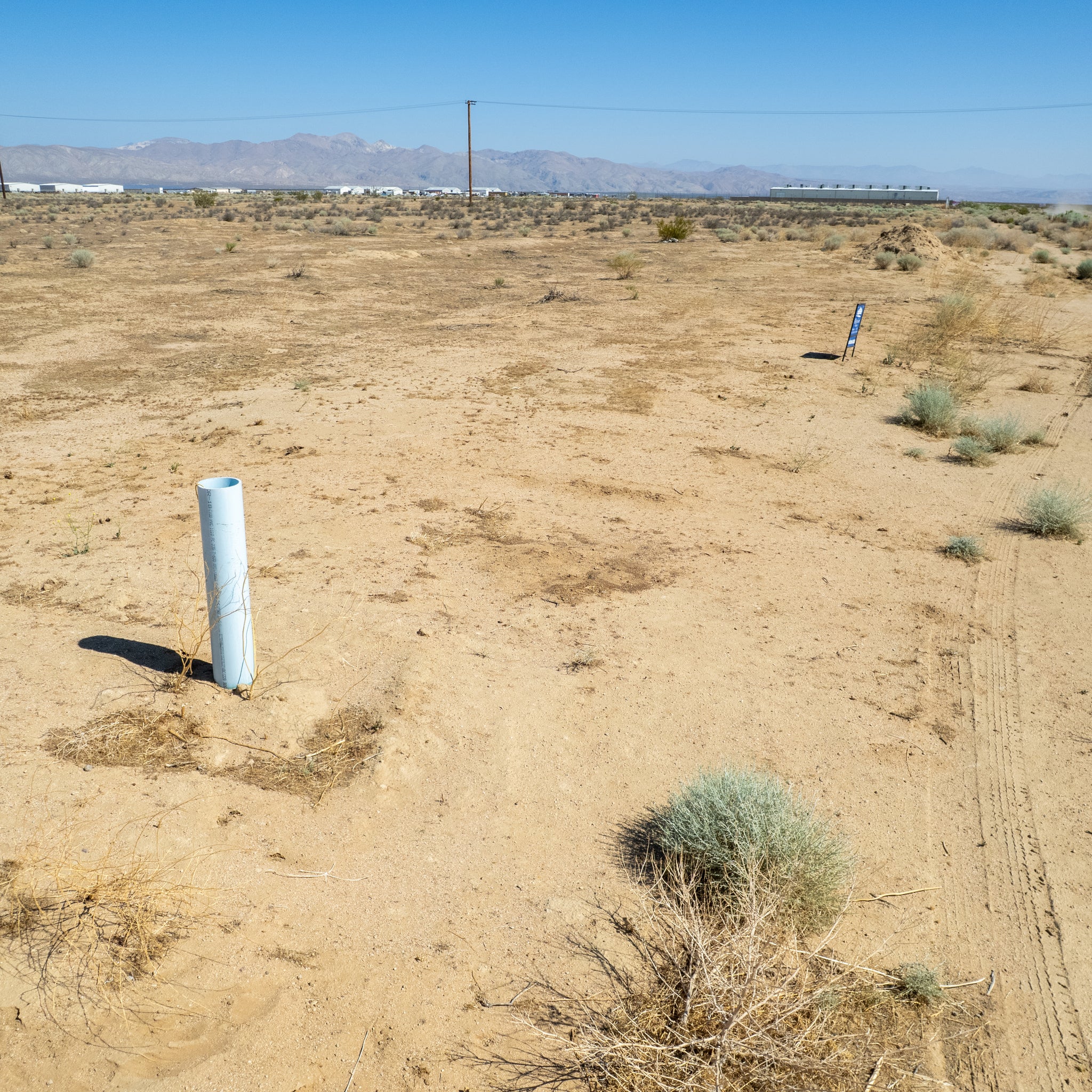 0.66 Acre California City, Kern County, CA (Water & Paved Road)