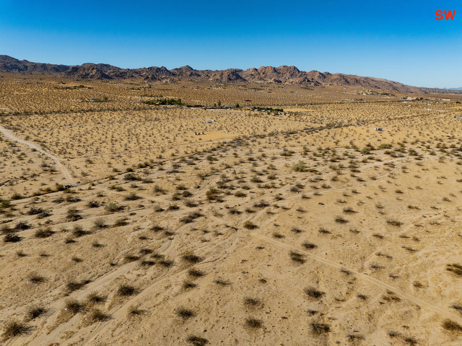 4.78 Acres Joshua Tree, San Bernardino County, CA