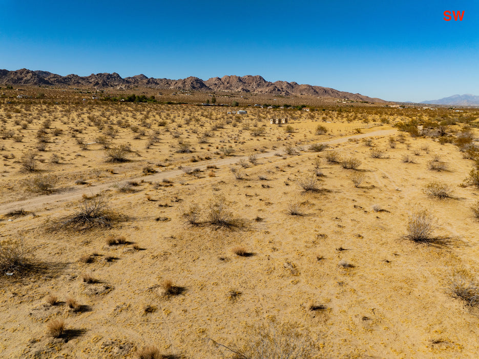 4.78 Acres Joshua Tree, San Bernardino County, CA