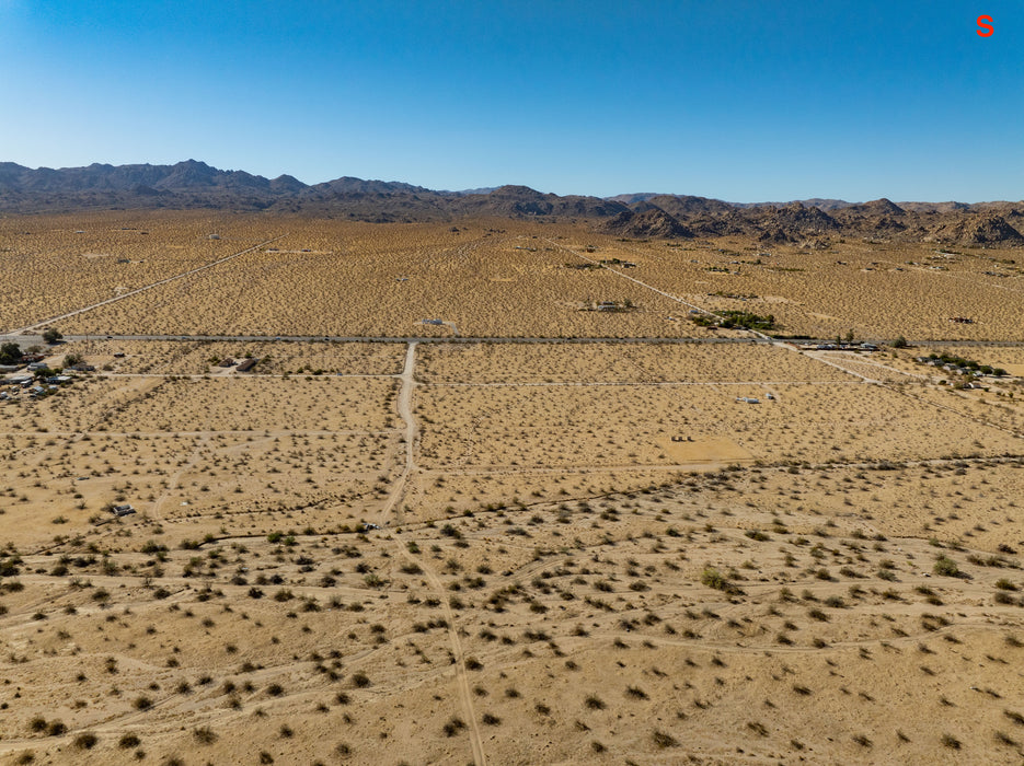 4.78 Acres Joshua Tree, San Bernardino County, CA