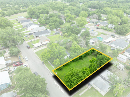 0.14 Acre Waco, McLennan County, TX (Power, Water, & Paved Road)