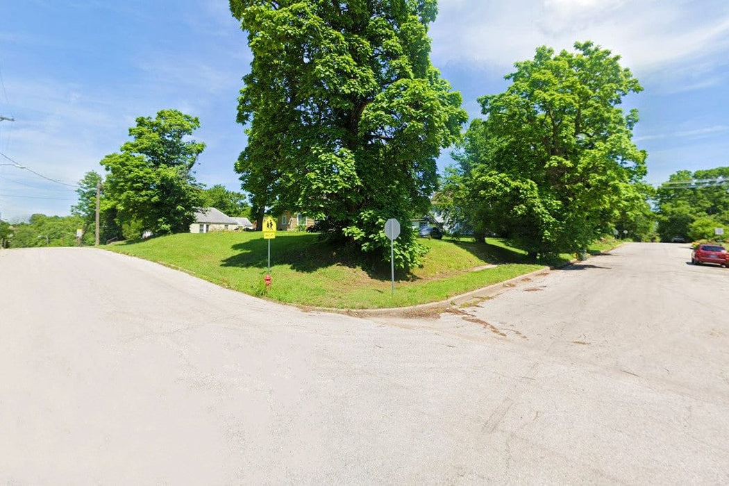 0.13 Acre Kansas City, Wyandotte County, KS (Power, Water, & Paved Road)