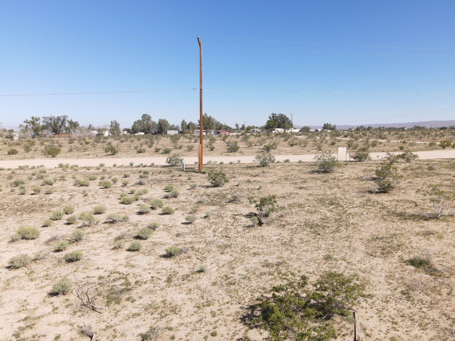 1.01 Acres Ridgecrest, Kern County, CA (Power & Water)