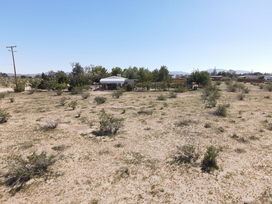 1.01 Acres Ridgecrest, Kern County, CA (Power & Water)