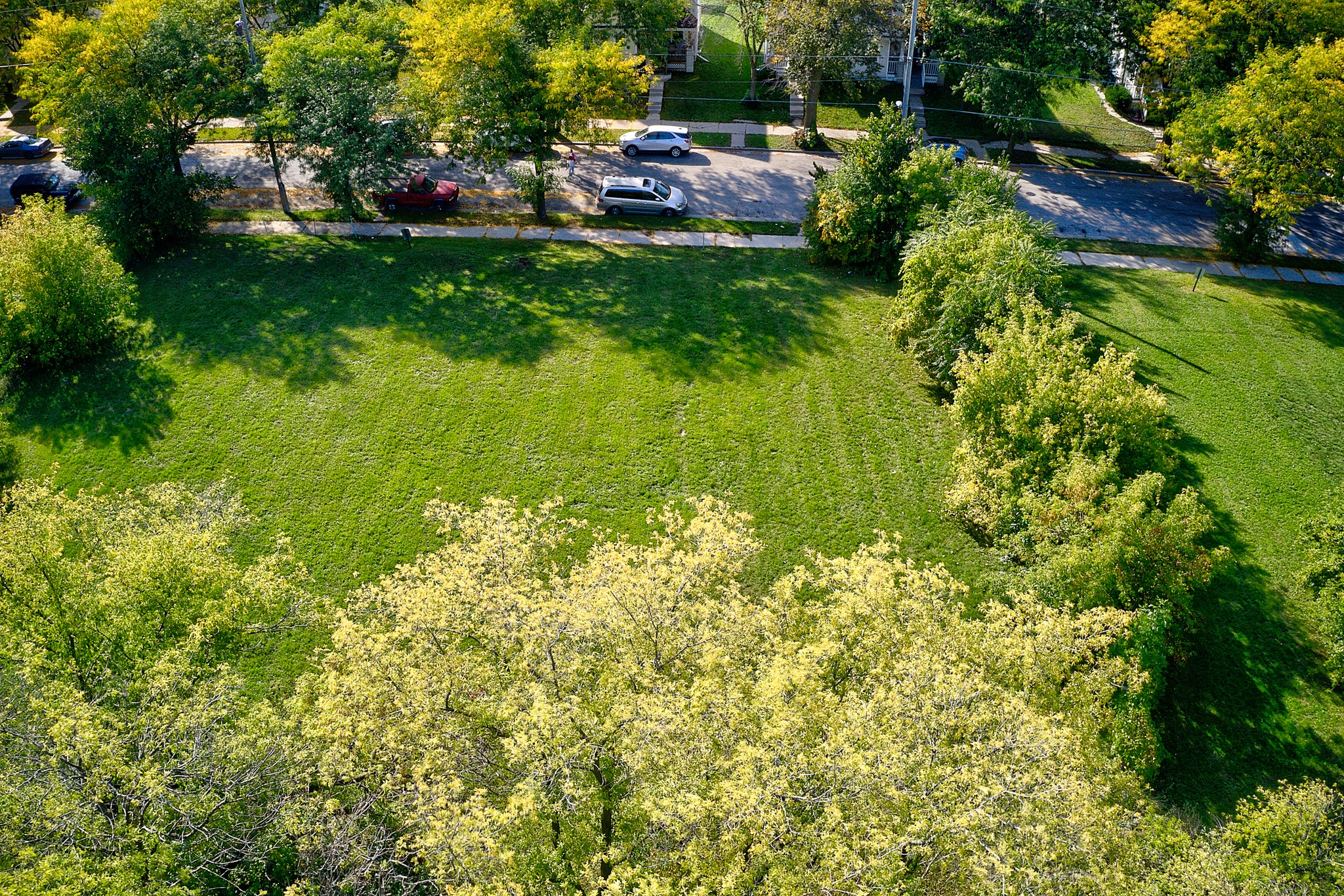 0.14 Acre Milwaukee, Milwaukee County, WI (Power, Water, & Paved Road)