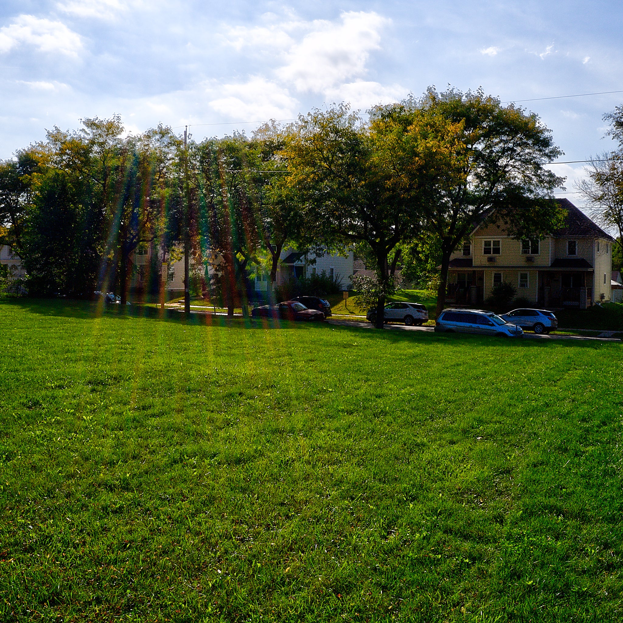 0.14 Acre Milwaukee, Milwaukee County, WI (Power, Water, & Paved Road)