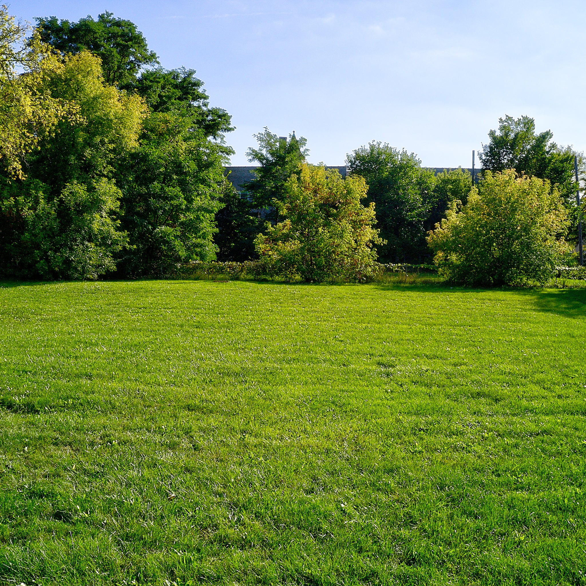 0.14 Acre Milwaukee, Milwaukee County, WI (Power, Water, & Paved Road)