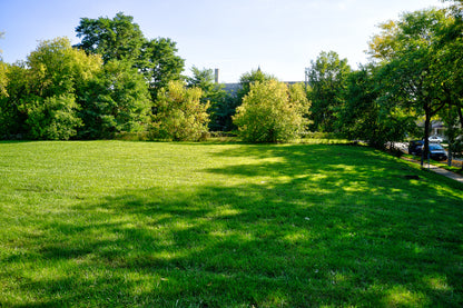 0.14 Acre Milwaukee, Milwaukee County, WI (Power, Water, & Paved Road)