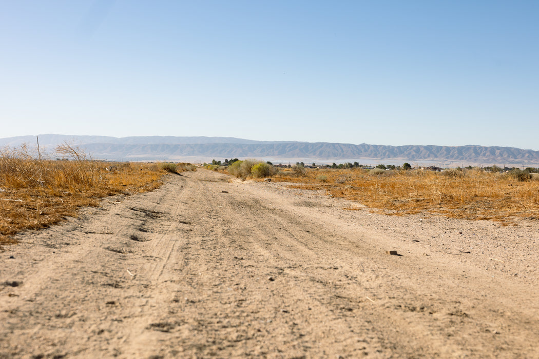 4.62 Acres Lancaster, Los Angeles County, CA (Power)