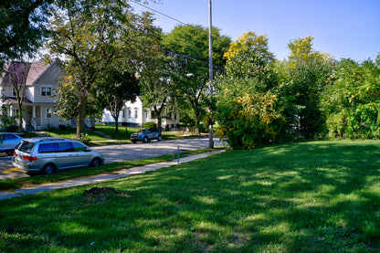 0.14 Acre Milwaukee, Milwaukee County, WI (Power, Water, & Paved Road)