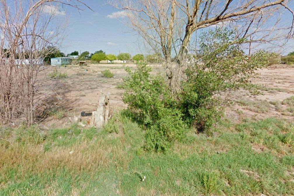 0.20 Acre Roswell, Chaves County, NM (Power, Water, & Paved Road)