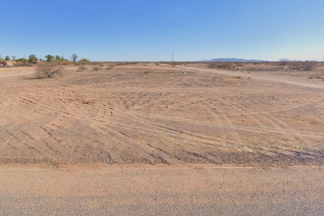 0.27 Acre Casa Grande, Pinal County, AZ (Commercial Lot, Water, & Paved Road)