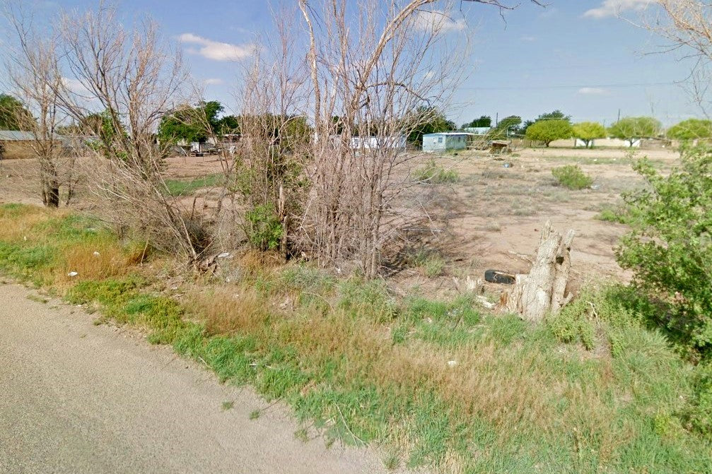 0.20 Acre Roswell, Chaves County, NM (Power, Water, & Paved Road)