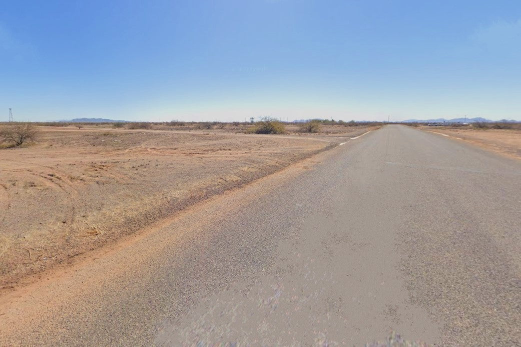 0.27 Acre Casa Grande, Pinal County, AZ (Commercial Lot, Water, & Paved Road)