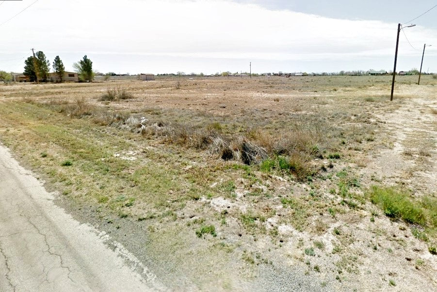 0.31 Acre Roswell, Chaves County, NM (Power, Water, & Paved Road)